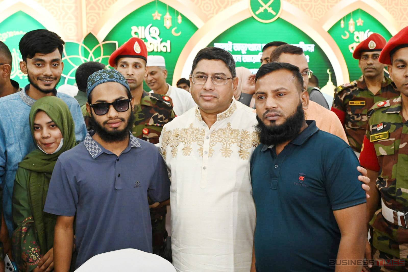 জুলাই গণঅভ্যুত্থানে আহতদের সম্মানে বাংলাদেশ সেনাবাহিনীর ইফতার