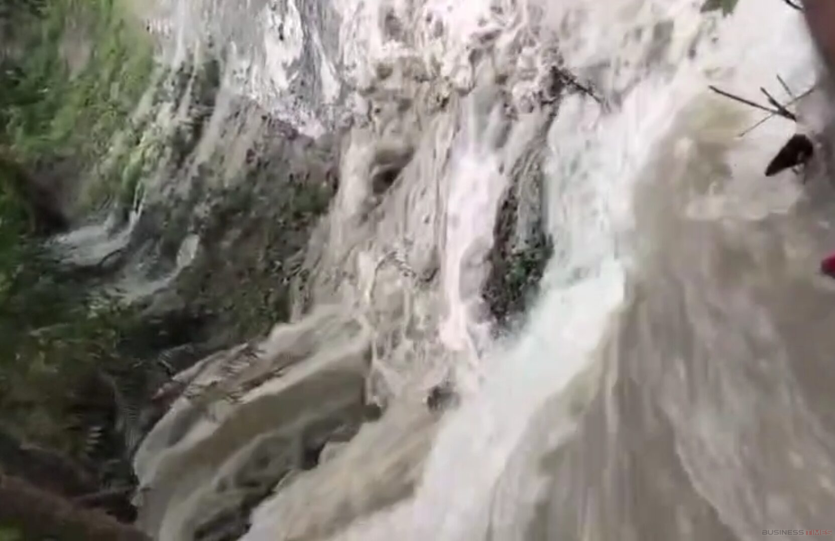 উপকূল অতিক্রম করেছে নিম্নচাপ, জলোচ্ছ্বাসে প্লাবিত বহু এলাকা