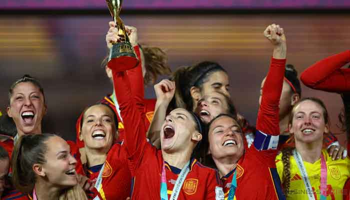 নারী বিশ্বকাপ থেকে ১০০ কোটি ডলার আয়ের টার্গেট ফিফার