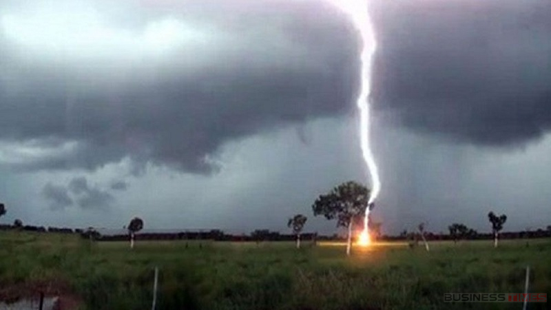 দেড় মাসে বজ্রপাতে ৪০ জনের মৃত্যু, ৩ জেলা সবচেয়ে ঝুঁকিতে