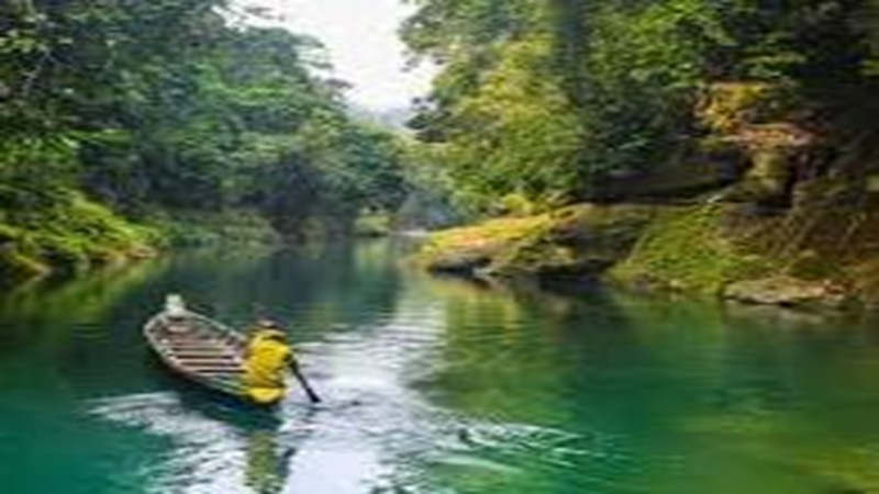 পাহাড় ধসের আশঙ্কায় দেবতাখুম বন্ধ