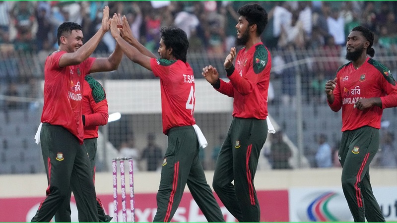 পাকিস্তানকে ৭ উইকেটে হারিয়েছে বাংলাদেশ