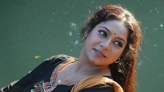 নায়িকা শাবনূরের নতুন বিড়ম্বনা, যা জানালেন তিনি