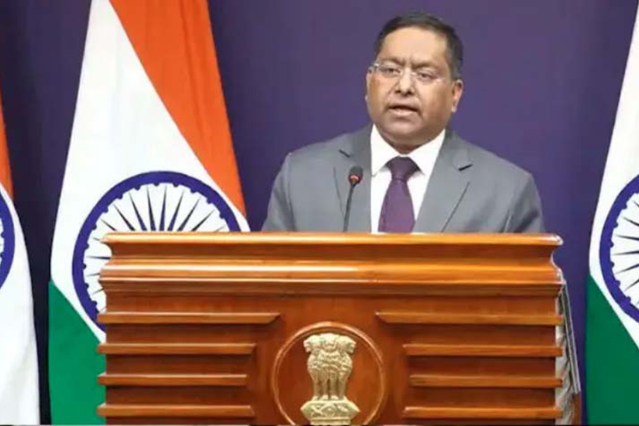 ‘শেখ হাসিনাকে ফেরত চাওয়া নিয়ে বাংলাদেশের চিঠি পরীক্ষা করছে ভারত’