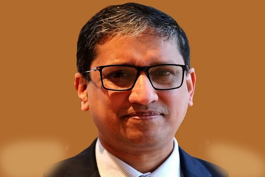 উত্তেজনার মধ্যেই জরুরি তলব, দেশে ফিরলেন দিল্লিতে নিযুক্ত হাইকমিশনার