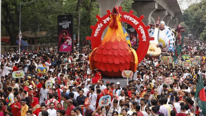 বর্ণিল আয়োজনে দেশজুড়ে উদযাপিত হচ্ছে পহেলা বৈশাখ