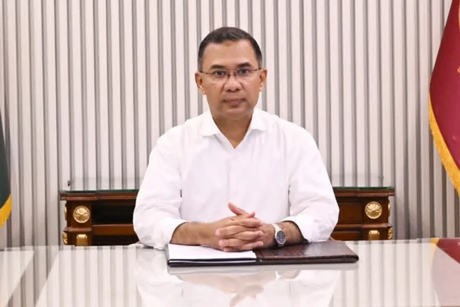 সশস্ত্র বাহিনী কোনো নির্দিষ্ট ব্যক্তি বা দলের সম্পত্তি নয়: প্রধানমন্ত্রী