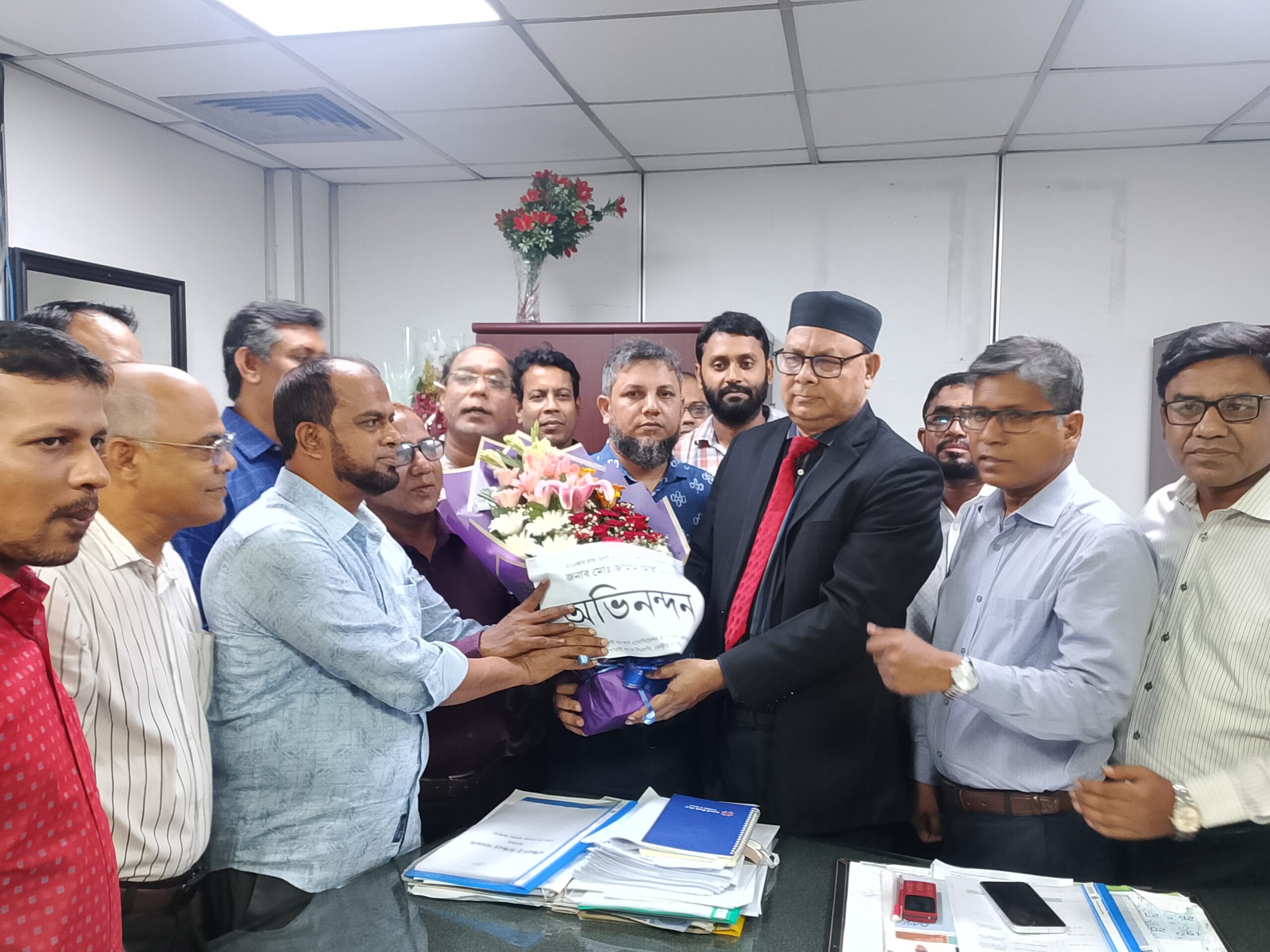 সোনালী ব্যাংকের দুই ডিএমডিকে জেবিএবির ফুলেল শুভেচ্ছা